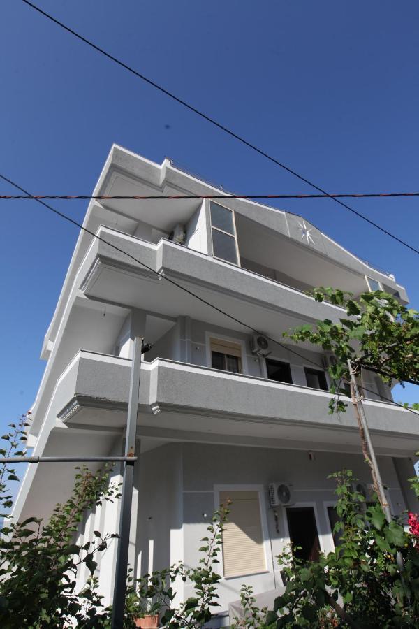 Mane Apartments Sarandë Exterior foto