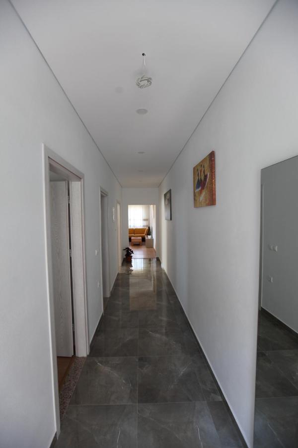 Mane Apartments Sarandë Exterior foto