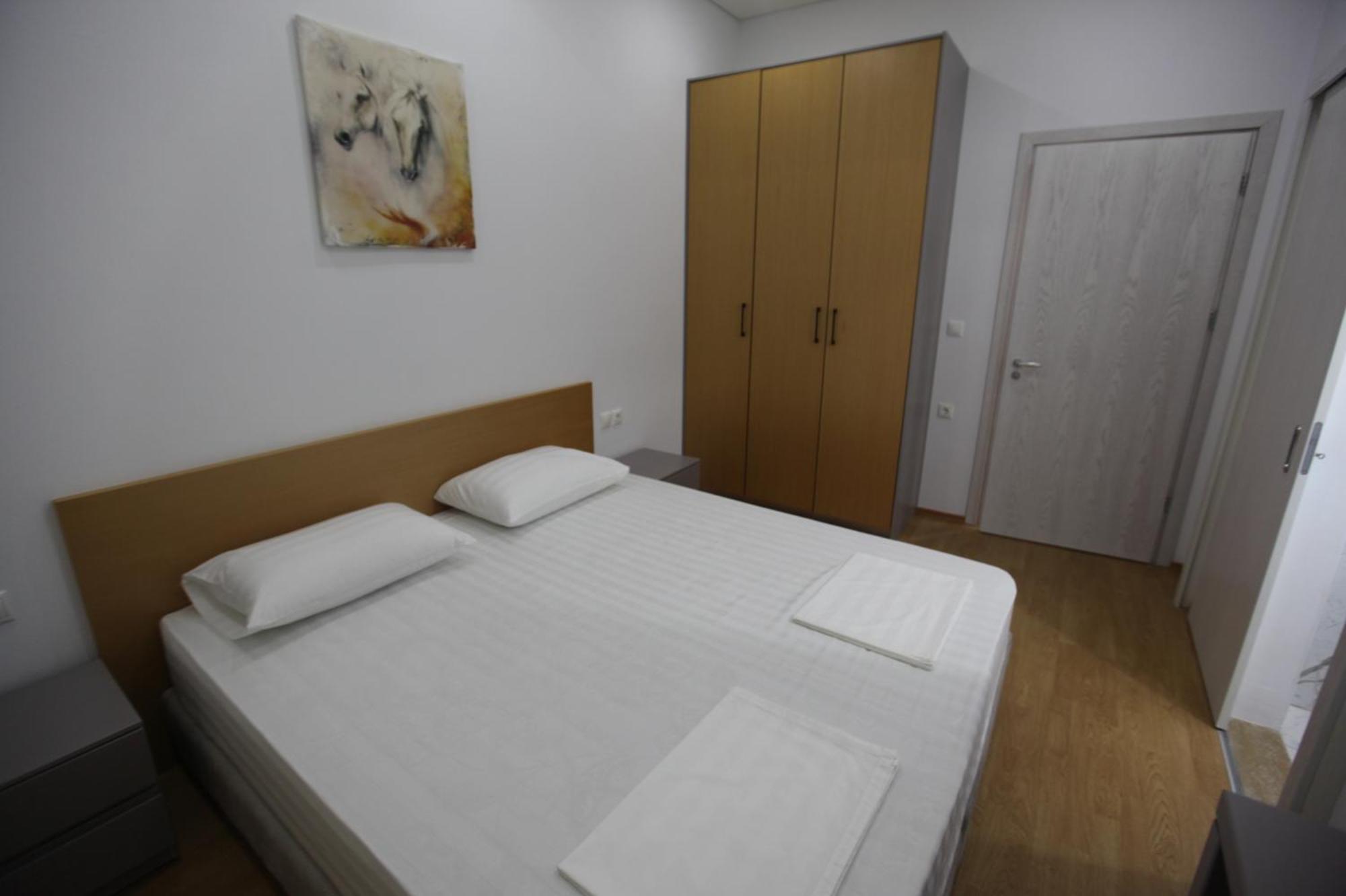 Mane Apartments Sarandë Exterior foto